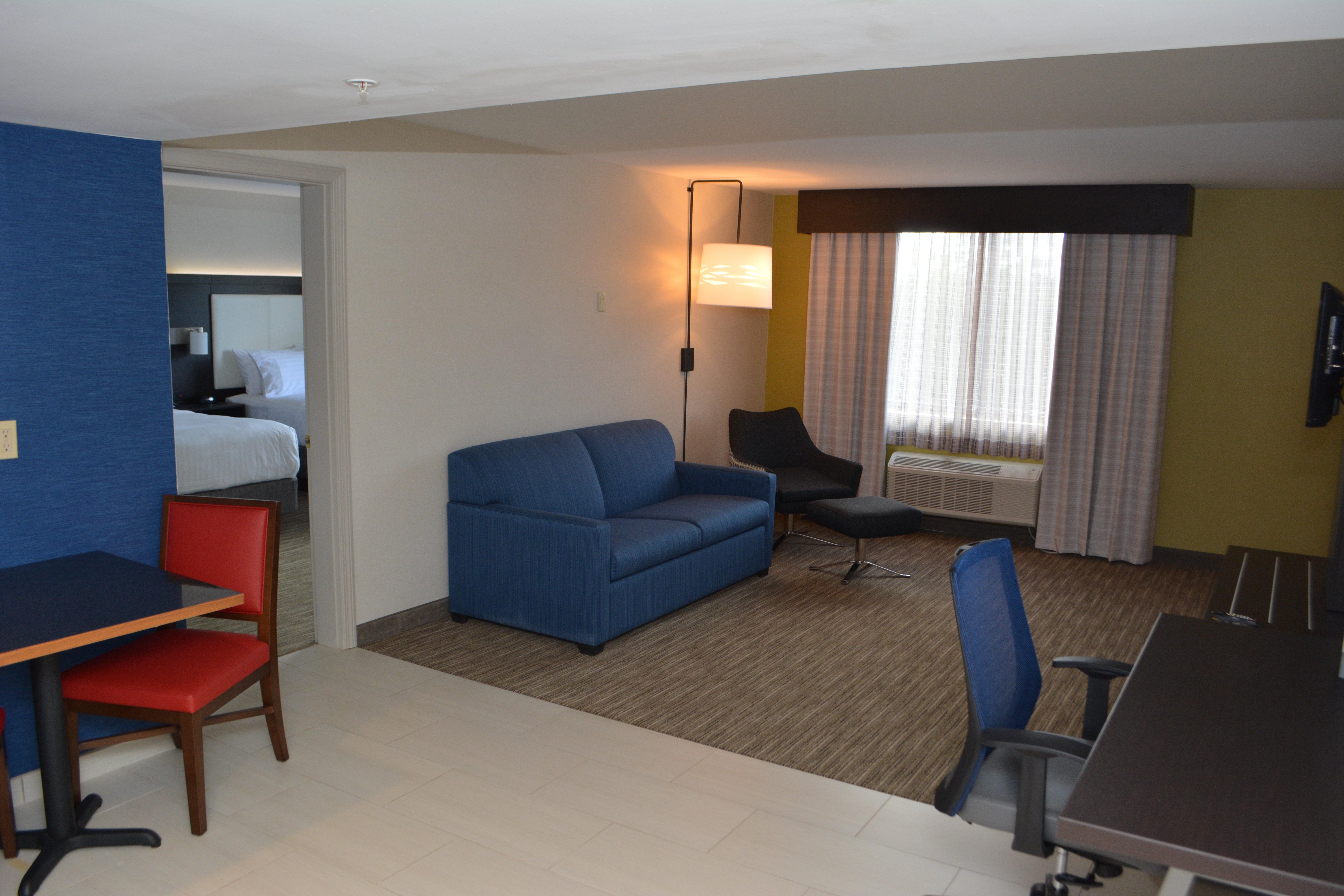 Holiday Inn Express & Suites Waterville - North By Ihg Экстерьер фото