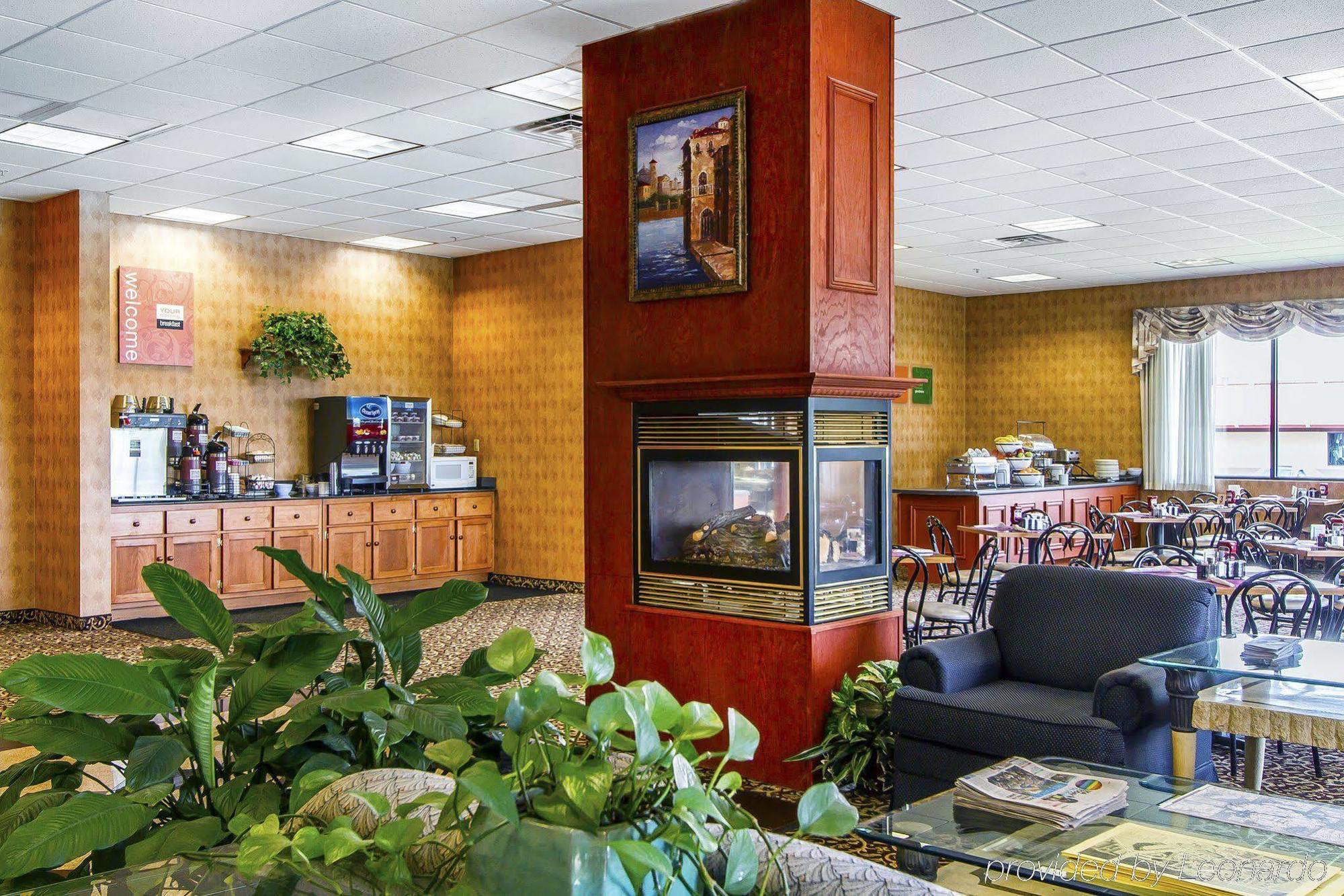 Holiday Inn Express & Suites Waterville - North By Ihg Экстерьер фото
